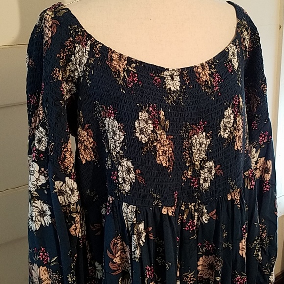 torrid Dresses & Skirts - Torrid Floral Peasant Dress
